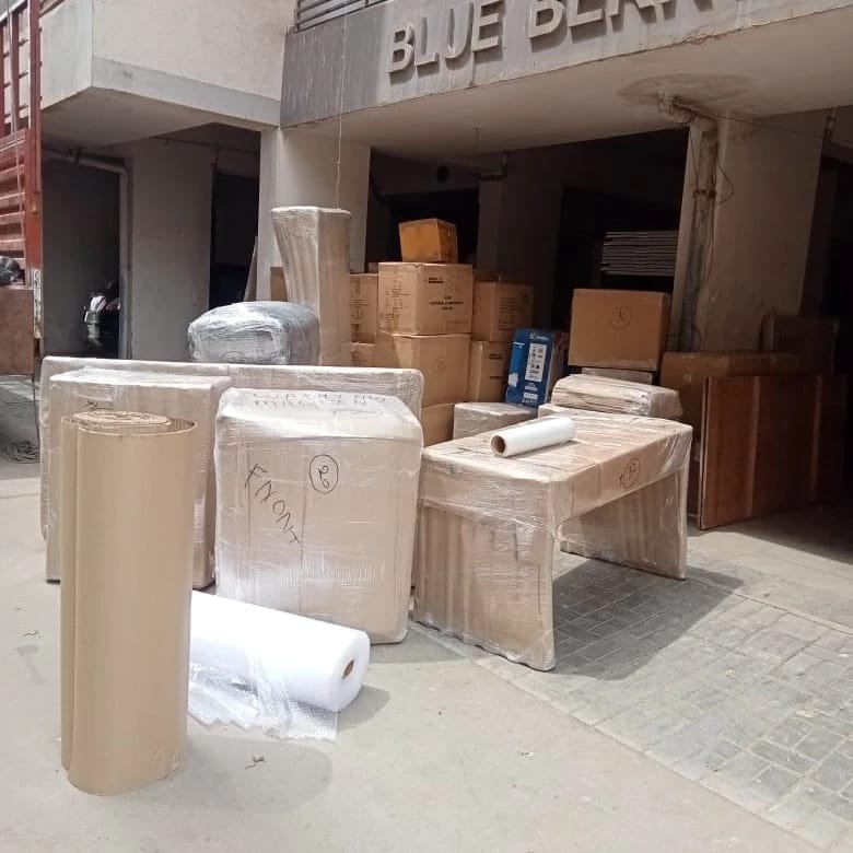 Local Household Shifting in Udaipur Looking to move within Udaipur? Local home relocation is one of the most common—and affordable—types of moves. Whether you're shifting to a nearby neighborhood or just a few blocks away, Dream Packers and Movers is here to make your move smooth and hassle-free. While short-distance moves may seem simple, your valuable and delicate items still need proper packing and handling. That’s why hiring professional local packers and movers in Udaipur is essential. If your time and peace of mind are important, a full-service moving solution—like what we offer—will ensure your belongings are packed, loaded, transported, and unloaded with care.